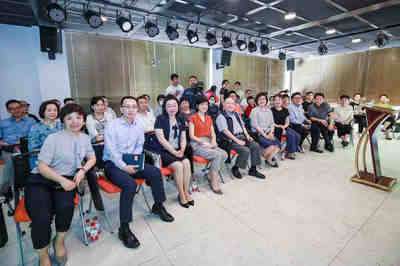 小照片，大時代 尚長榮、蔡金萍、錢程、駱新走進天平街道的文化敘事